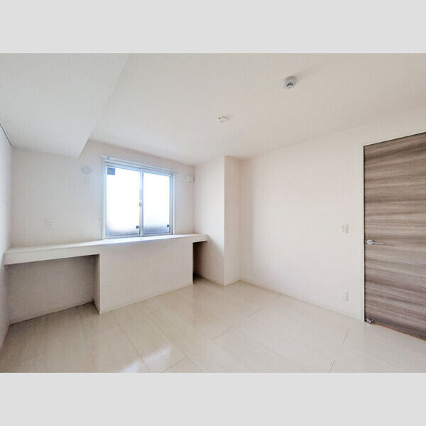 グランド・キャッスル205号室 洋室