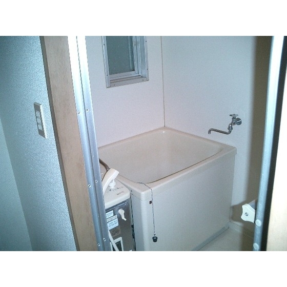 ハイツ・クリザンテム 内観