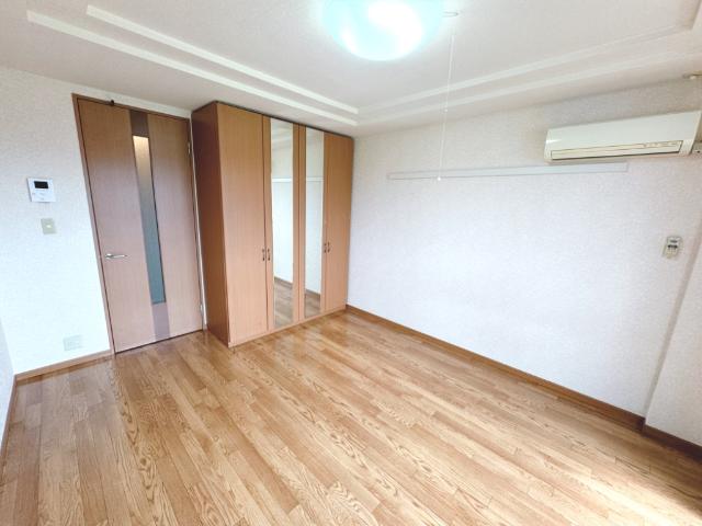 ラ・カーサおゆみⅡ 洋室