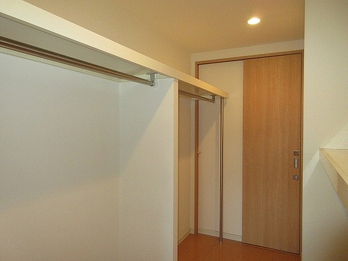 川崎サイトシティ４番館 ウォークスルークロゼット（内装前）