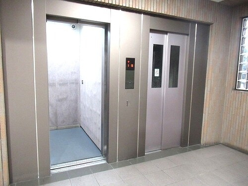 レクセルプラザ西川口6階 エレベーター