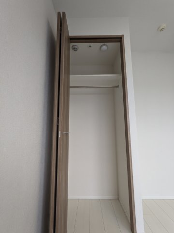 プレミアムキューブ大森本町705号室 収納