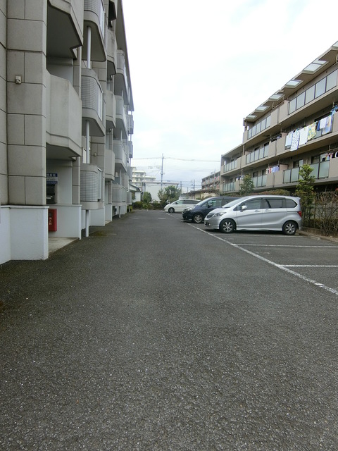 マザーズウォーク0403号室 駐車場