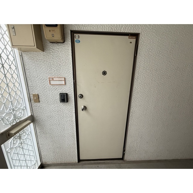 レモンハウス椎名町205号室 玄関