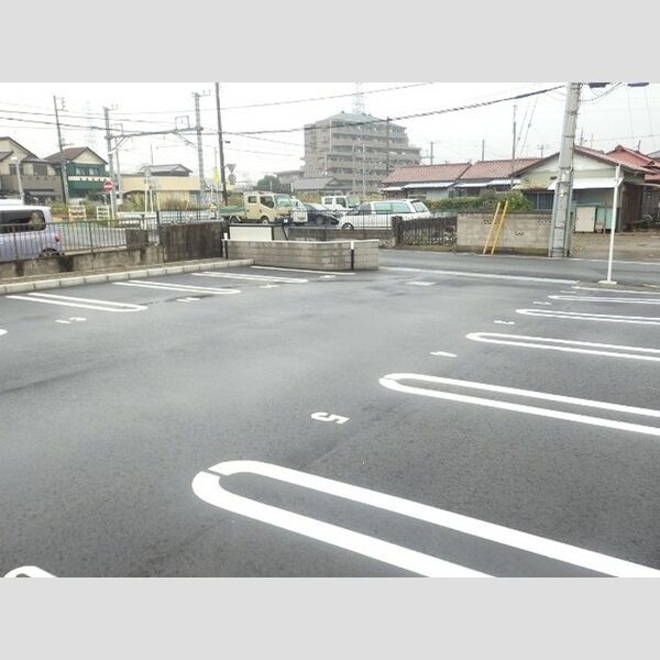 カーサマレ 駐車場