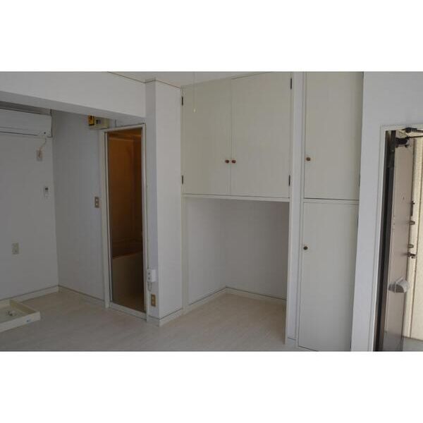 伸和ハイツ鬼高 リビング