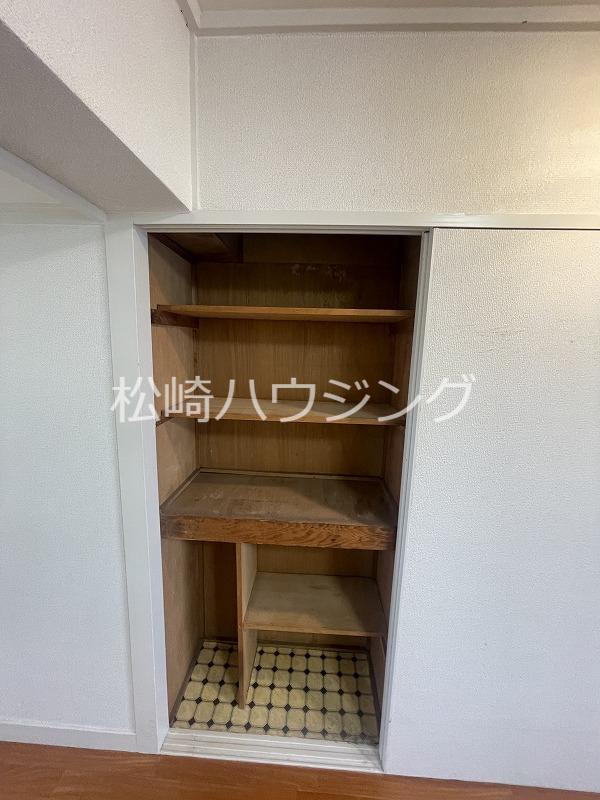 上高田４丁目団地2号棟 収納