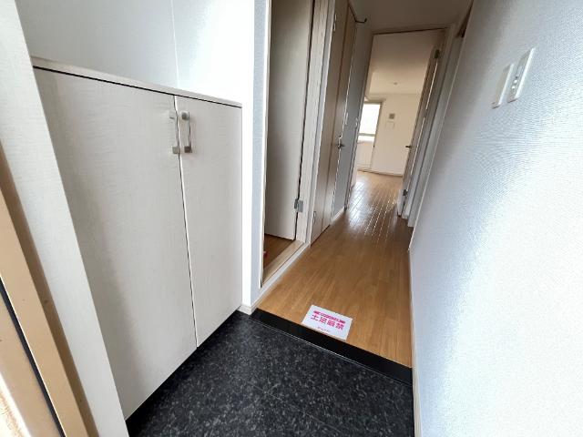 コムデソレイユ 玄関