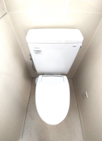 花見川区三角町戸建 トイレ