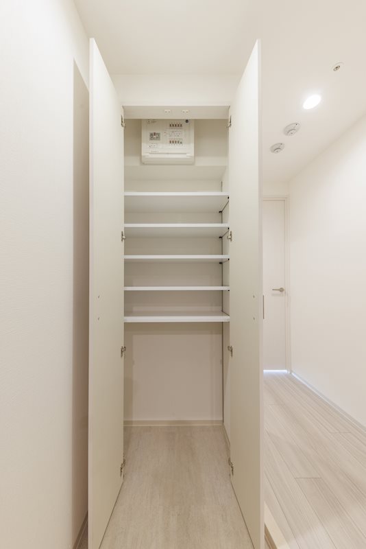 ドゥーエ入谷Ⅱ2階 収納