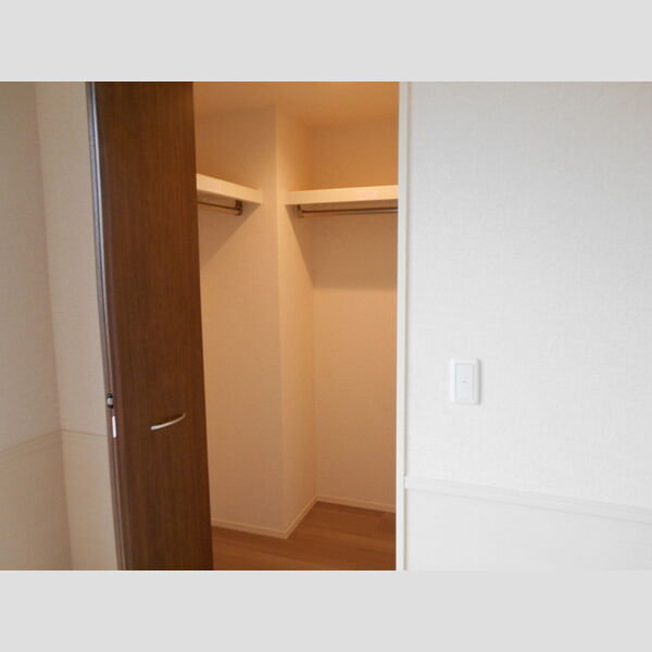 Tomorrow House G302号室 クローゼット