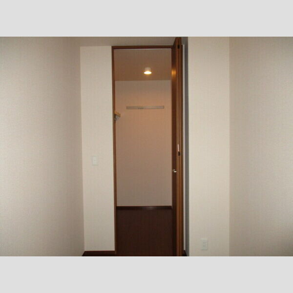 fraise102号室 ウォークインクローゼット