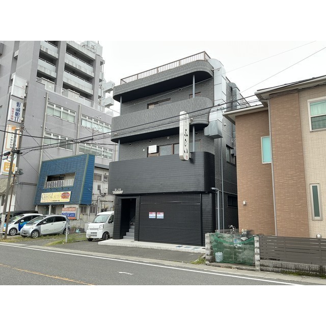 R&Hビル 外観