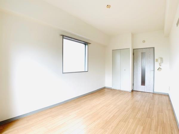 大井町タウンハウス5階 リビング