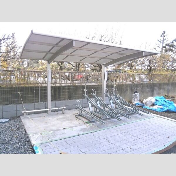 ロイヤルレジデンス 駐輪場