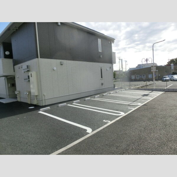 セジュールホンダ C 駐車場