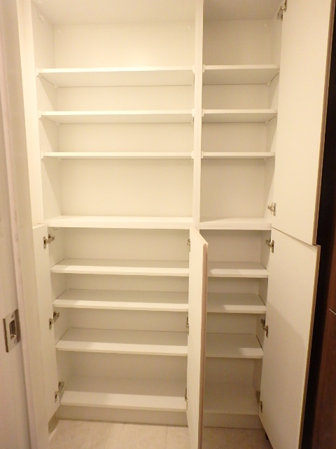 ガーラ・ヒルズ調布 リネン庫