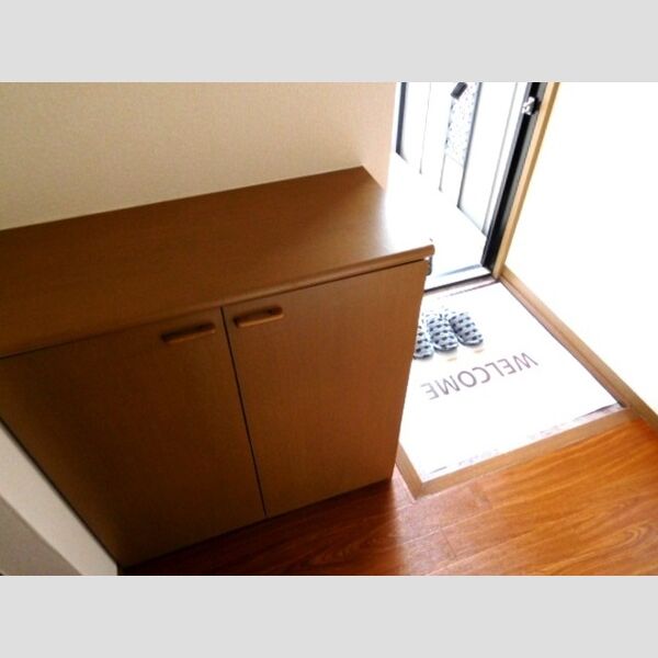 クウィンスコート 玄関