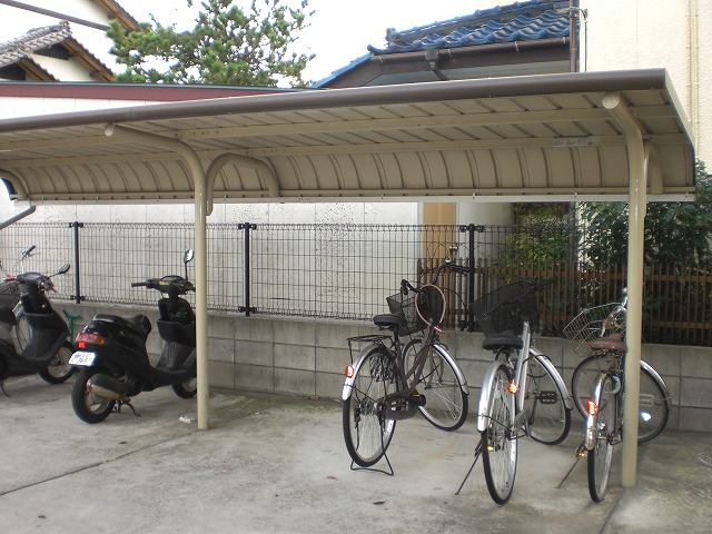 レオパレス君津ウェーブ108号室 駐輪場