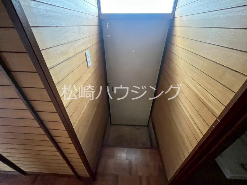 豊玉中1丁目貸家 玄関