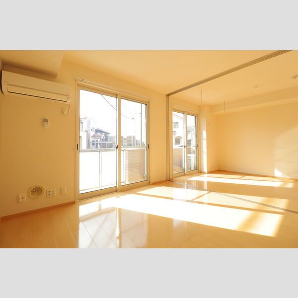 プレジール リビング・洋室