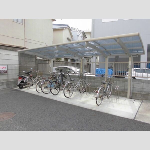 シュテルンビルト-A、-B 駐輪場