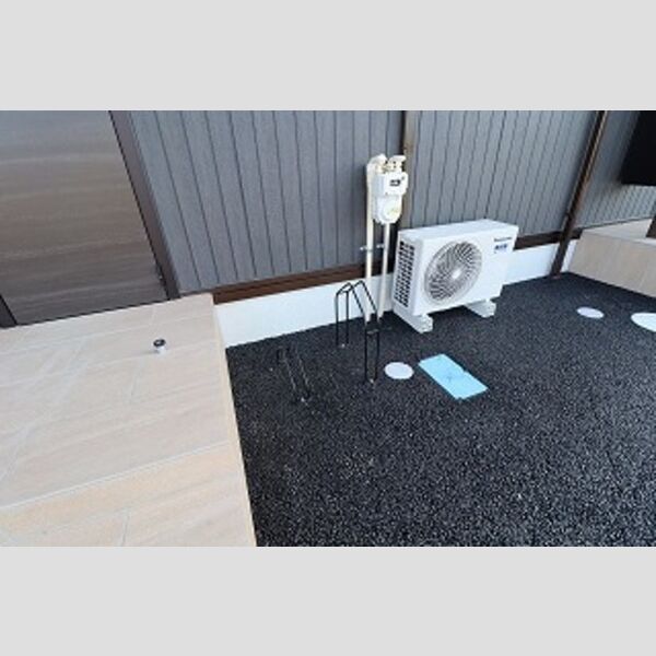 S Garden06号室 サイクルラック