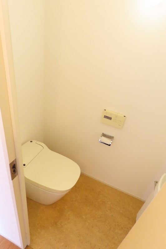 月光町アパートメント トイレ