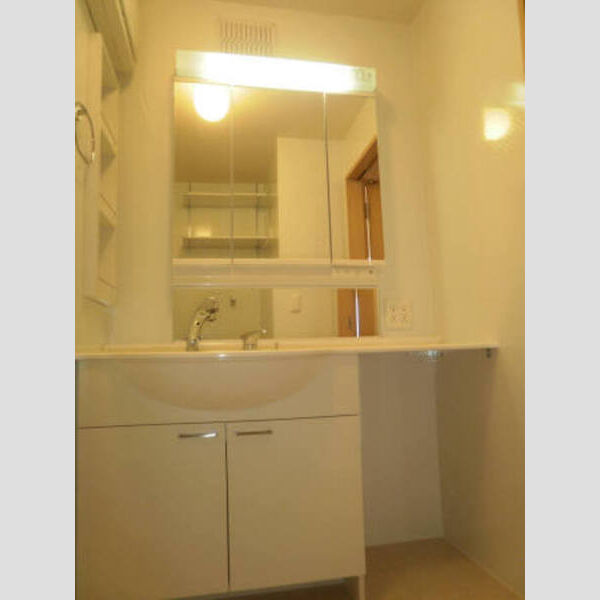 ロビン本郷 大型洗面化粧台♪