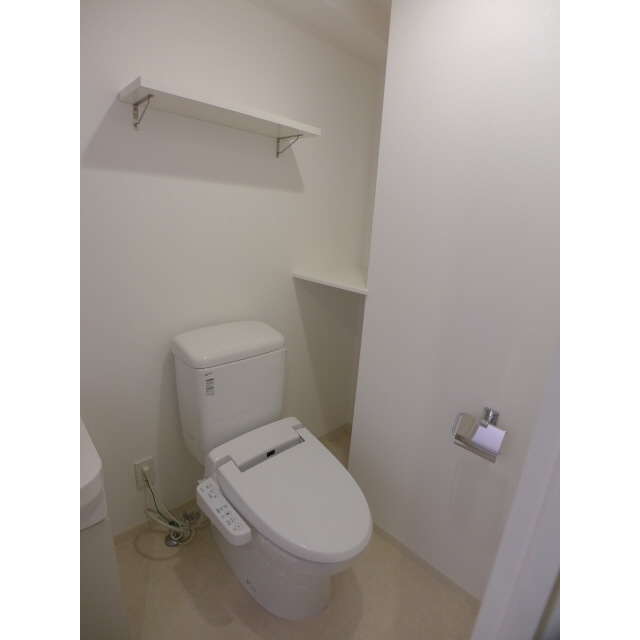 ドゥーエ新川崎0211号室 内観