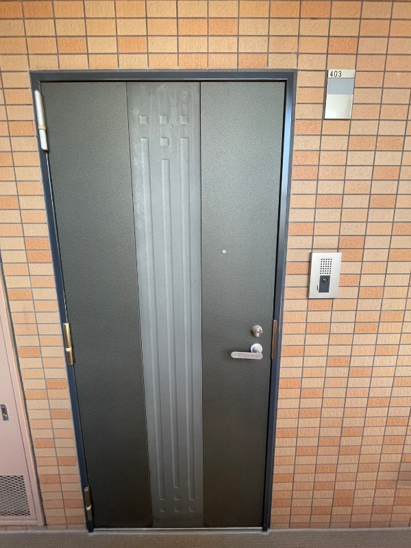 サンテミリオン白山4階 玄関ドア