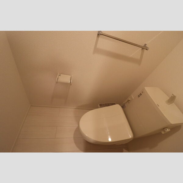 レスティングスウェル浦和107号室 温水洗浄暖房便座