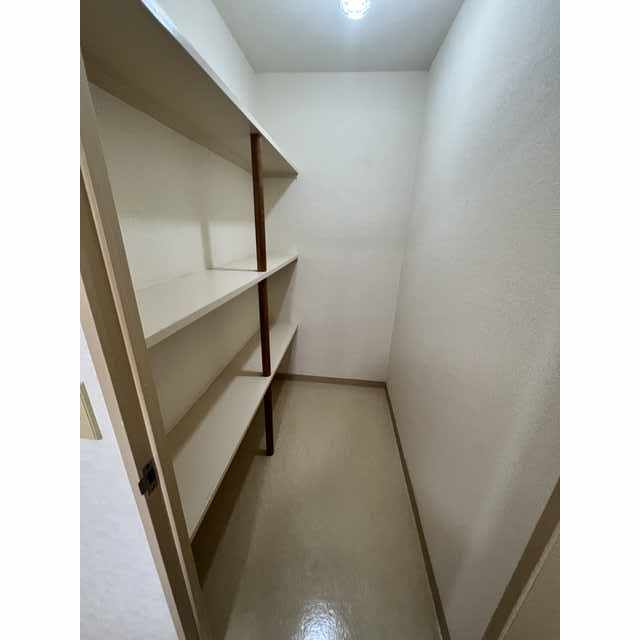 メゾン湘南305号室 同建物別部屋の参考画像