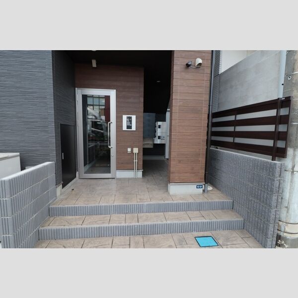 グレイスグリーンヒルズ108号室 エントランス