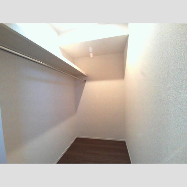 レクエルドK302号室 ウォークインクローゼット