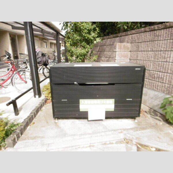 グランアルブル石神井公園 敷地内ゴミBOX