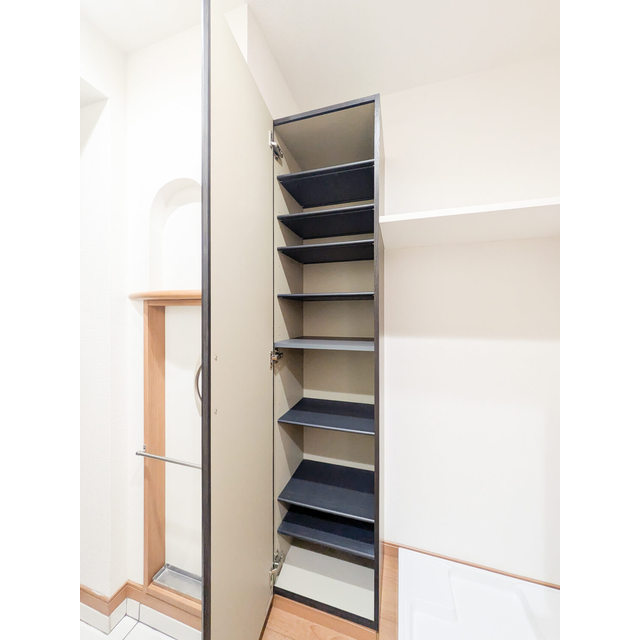 ＧＲＡＮ　ＰＡＳＥＯ舎人0103号室 靴箱