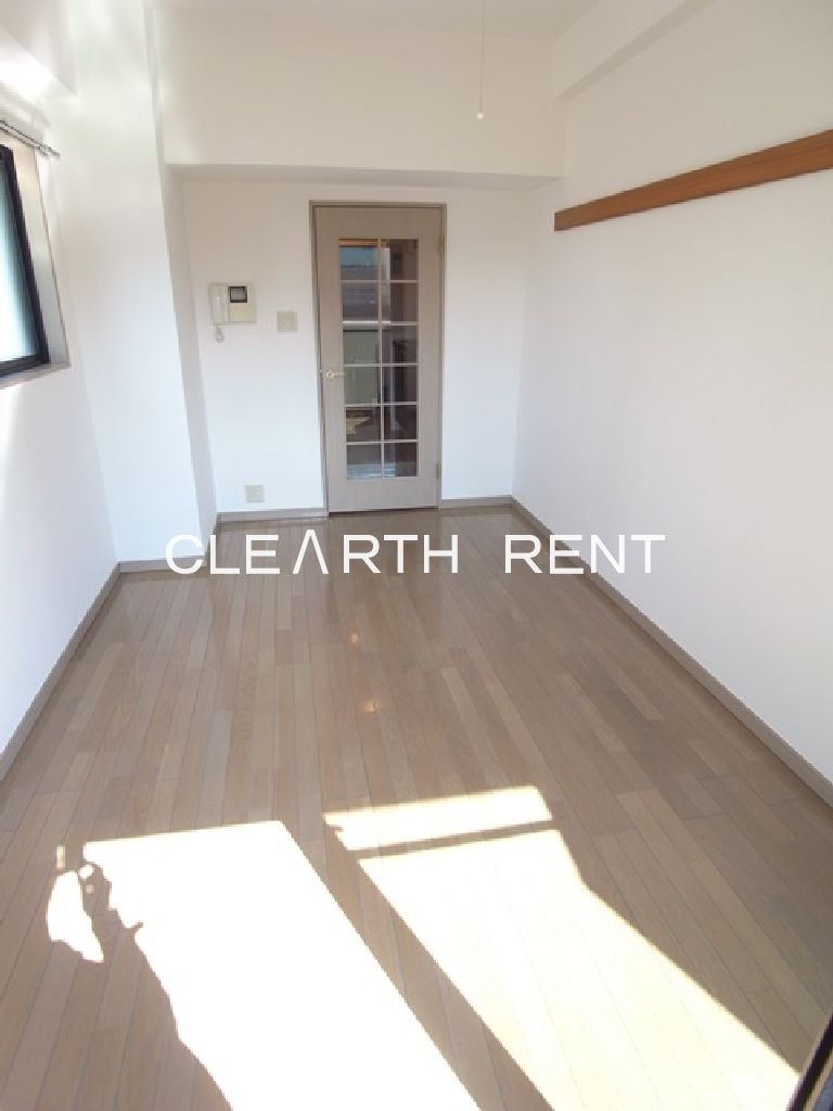 菱和パレス早稲田参番館 開放的な寝室です