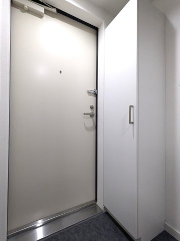 エムシティ戸田 玄関