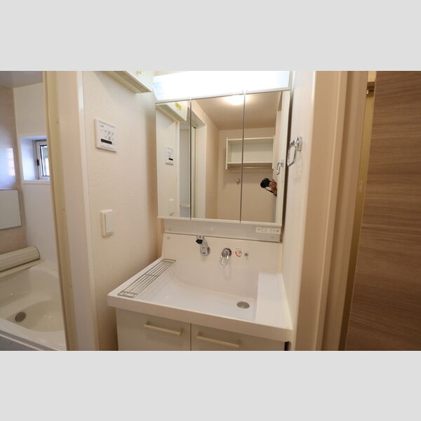 ルミエール 洗髪洗面化粧台