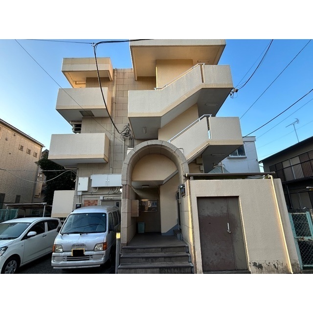 リュミエ越谷の外観画像