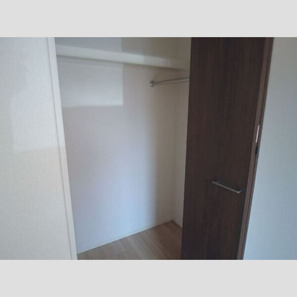 ベルレージュ　A102号室 収納