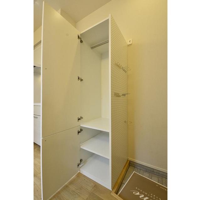 グランエッグス西新宿E3階 収納