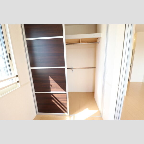 クオリタ・リリ305号室 収納