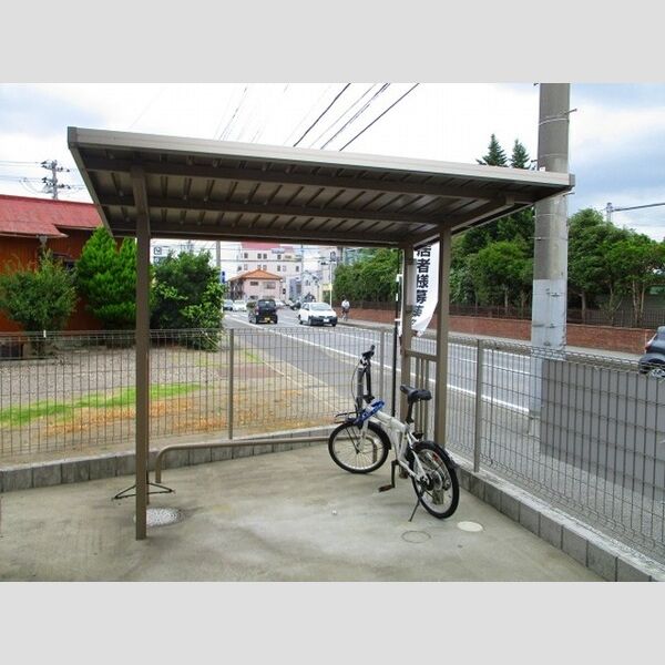 セレッソ 駐輪場