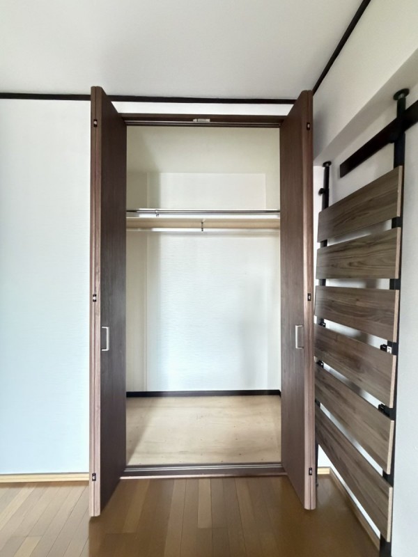 ラミーユ浦和ハイライズ　ファーストキャッスル　５１６号室 収納