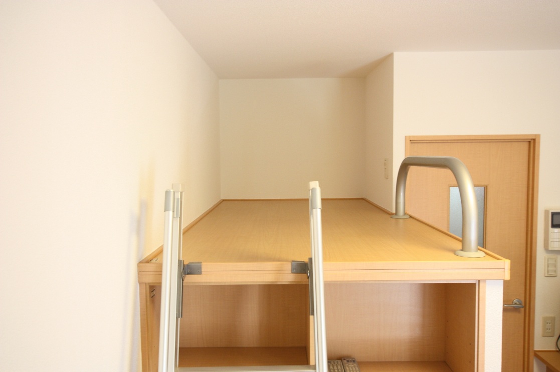 レオパレスグランド　オープリー105号室 寝室