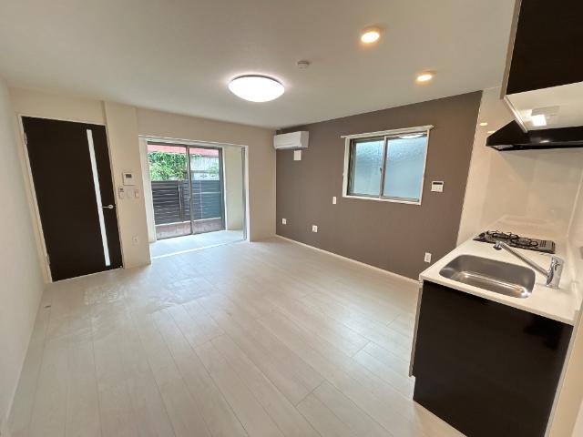 パレス北野101号室 リビング