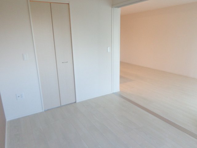 エルアージュ105号室 洋室（イメージ）