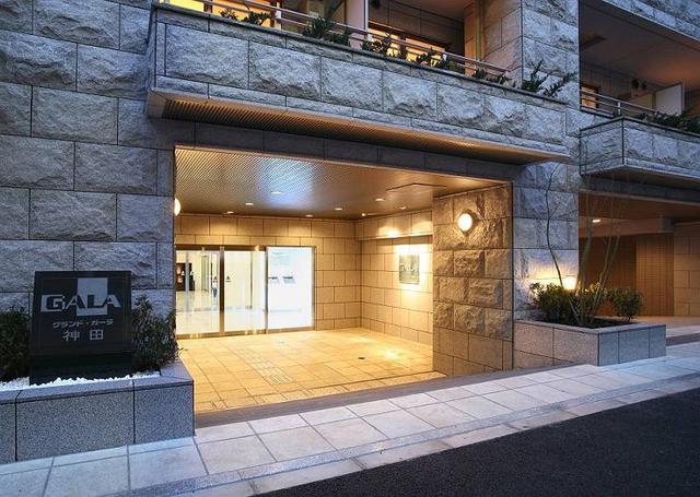 グランド・ガーラ神田 分譲ならではのスタイリッシュなエントランス
